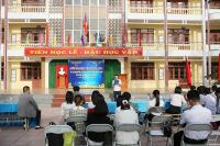 Phiên giao dịch việc làm tại trường THPT Tứ Sơn, Bắc Giang